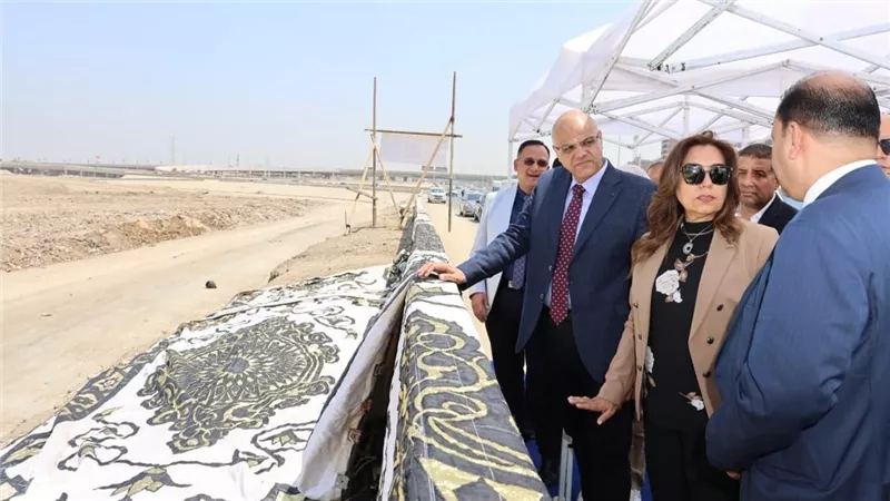 وزيرة التنمية المحلية ومحافظ القليوبية يتفقدان أعمال الانتهاء من رفع 675 ألف طن تراكمات مخلفات