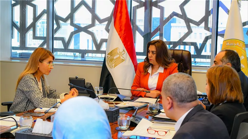 وزيرة التنمية المحلية تبحث مع مديرة مكتب اليونسكو الإقليمي بالقاهرة مجالات التعاون المشترك بين الجانبين