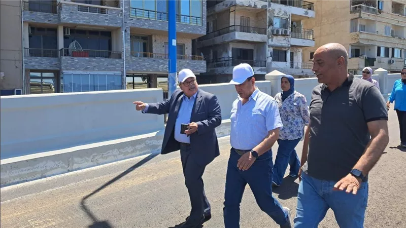 وزير الإسكان: تشغيل تجريبي لكوبري محمد نجيب ضمن أعمال توسعة كورنيش الإسكندرية من المنتزه إلى فندق المحروسة