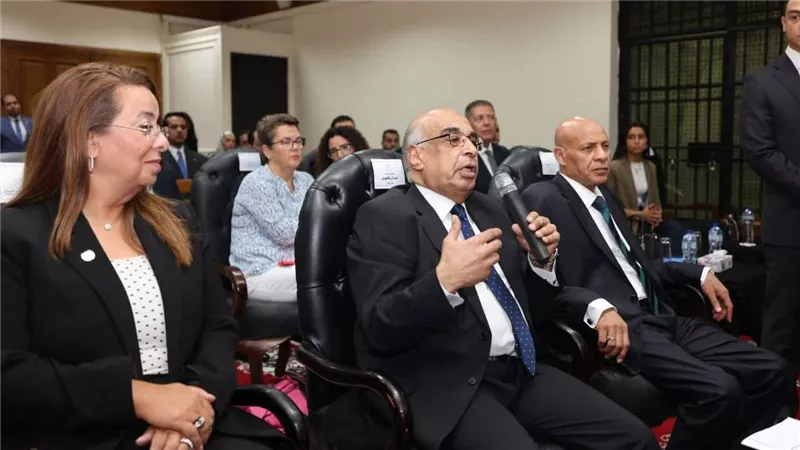 وزير العدل يفتتح غرفتين مؤمنتين مُخصصتين للمرأة ضحية العنف بمحكمة القاهرة الجديدة