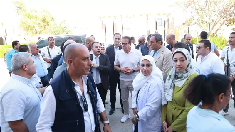 نائب رئيس الوزراء وزير الصحة يوجه بدراسة إنشاء وحدة لزراعة النخاع ومستشفى للصحة النفسية بقنا
