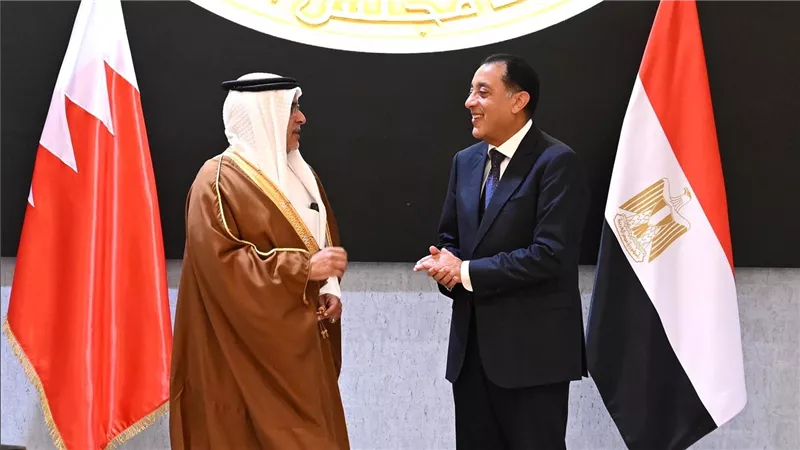 رئيس وزراء مصر وولي عهد مملكة البحرين يشهدان توقيع 8 وثائق في مجالات تخدم تعزيز أوجه التعاون الثنائي 
