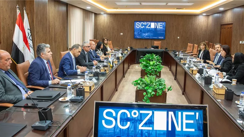 رئيس اقتصادية قناة السويس يستقبل وفد البنك الأوروبي EBRD لمناقشة أوجه التعاون في المجالات ذات الاهتمام المشترك