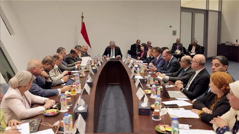 وزير السياحة والآثار يترأس اجتماع مجلس إدارة هيئة المتحف المصري الكبير