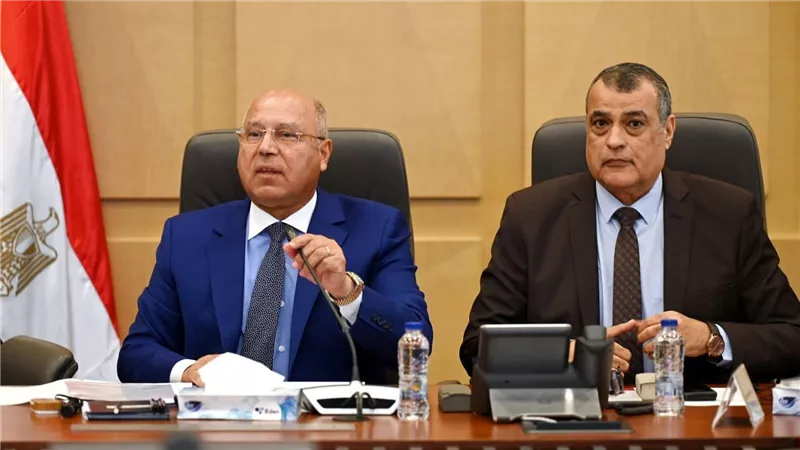 وزير الصناعة والنقل يترأس الاجتماع الحادي والثلاثين للمجموعة الوزارية للتنمية الصناعية