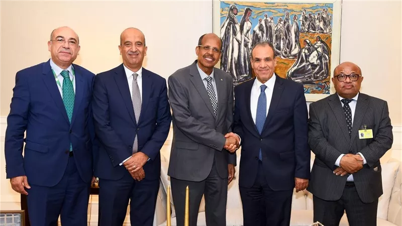 وزير الخارجية يلتقي رئيس مفوضية الاتحاد الإفريقي على هامش أعمال الجمعية العامة للأمم المتحدة