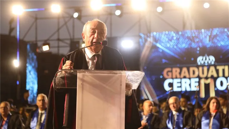 وزيرا التعليم العالي وقطاع الأعمال يشهدان حفل تخرج الدفعة (71) بكلية الهندسة جامعة عين شمس