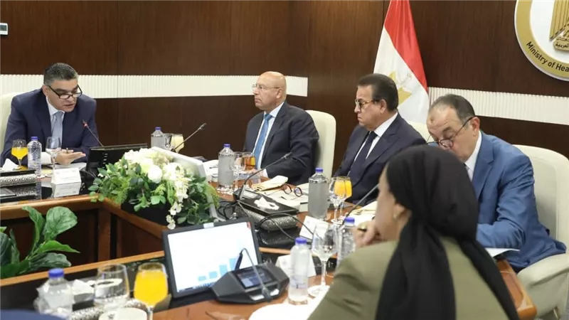 نائبا رئيس مجلس الوزراء يشهدان اجتماع مجلس إدارة الهيئة المصرية للشراء الموحد