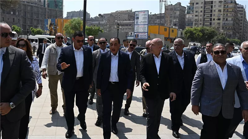 رئيس الوزراء يتفقد مشروع إحياء حديقة الأزبكية التراثية بعد الانتهاء من الأعمال