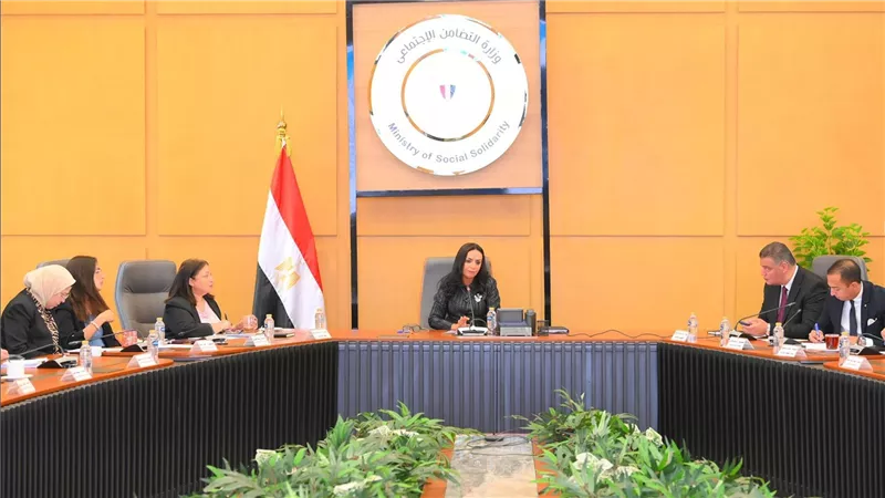 وزيرة التضامن تترأس اجتماع اللجنة الدائمة للإشراف على منظومة عمل الرائدات الاجتماعيات
