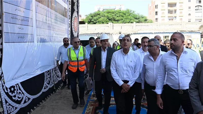 رئيس الوزراء يتفقد الأعمال الإنشائية لمشروع مستشفى أشمون المركزي الجديد