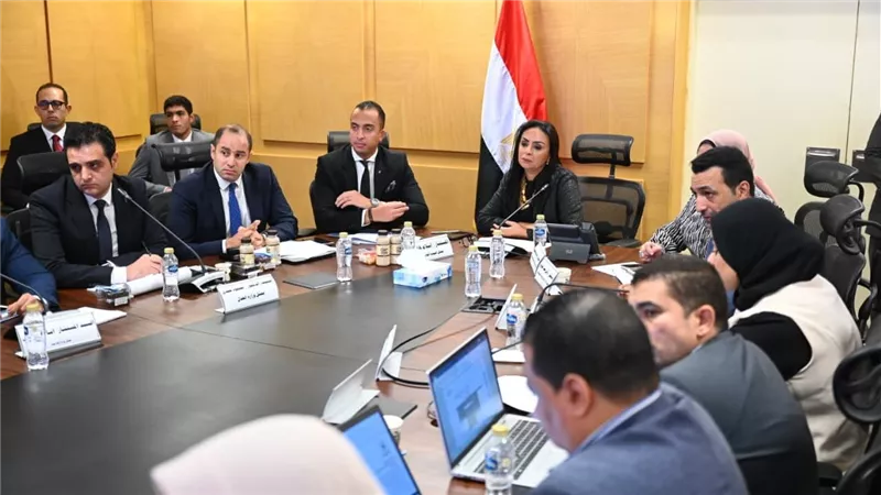 وزيرة التضامن تترأس اجتماع اللجنة العليا للأسر البديلة الكافلة 