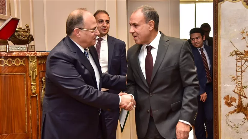 رئيس هيئة الدواء المصرية يعقد اجتماعاً مع وزير الخارجية لبحث التعاون الدولي في قطاع الدواء