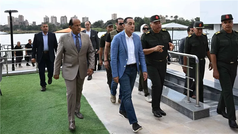 رئيس الوزراء يتفقد نادي وفندق بنها للقوات المسلحة للمدنيين والعسكريين