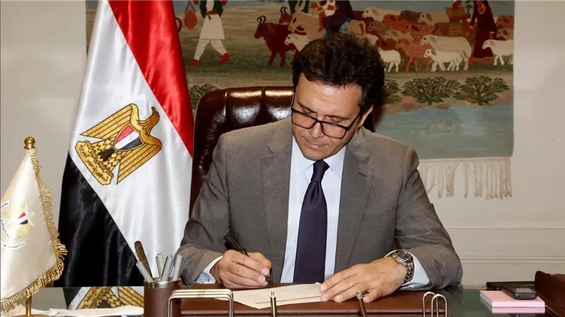 وزير الثقافة يعلن برنامج احتفالات أكتوبر تحت شعار 