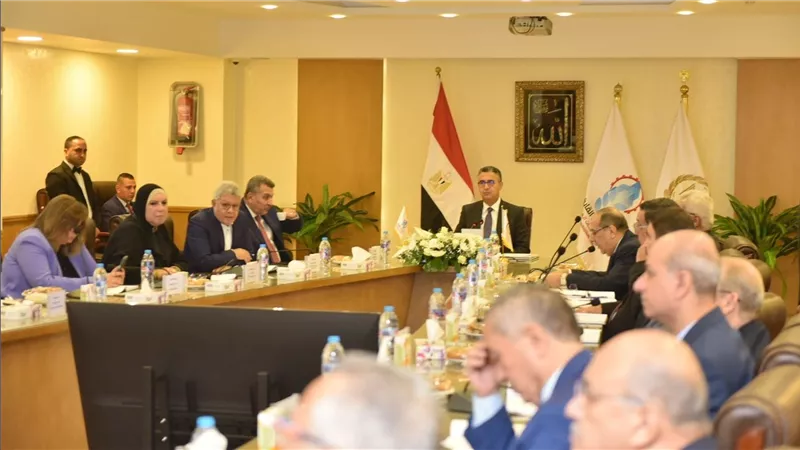 وزير التموين يترأس اجتماع الجمعية العامة للشركة القابضة للصناعات الغذائية