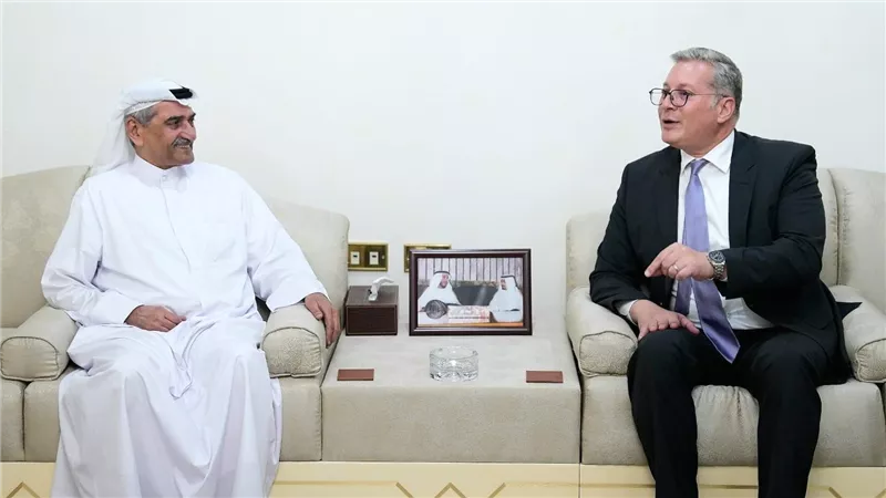 حاكم الفجيرة يستقبل وزير البترول والثروة المعدنية لبحث تعزيز التعاون بين مصر والإمارات