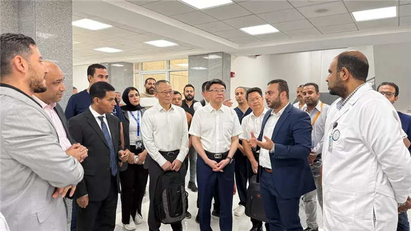  وفد رفيع المستوى من مقاطعة جيانغشي الصينية يزور مجمع الأقصر الطبي الدولي التابع لهيئة الرعاية الصحية بالأقصر