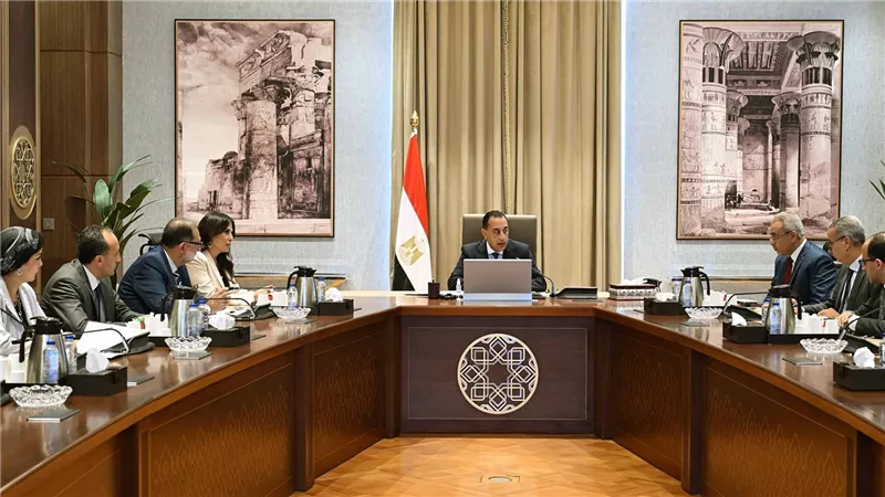 رئيس الوزراء يتابع آليات وضوابط فحص ومراقبة السلع والمنتجات