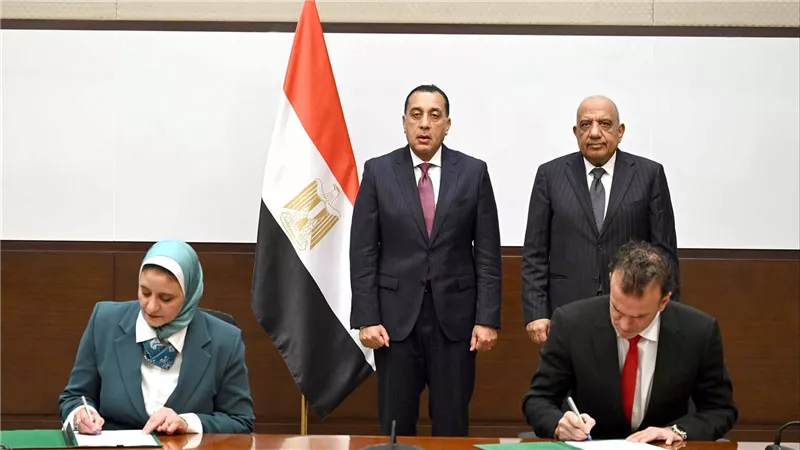 توقيع اتفاقية تعاون بين الشركة المصرية لنقل الكهرباء وشركة 