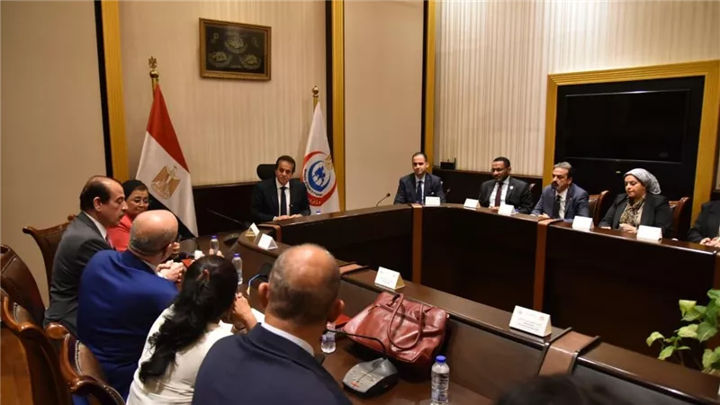  عبدالغفار: الدولة المصرية تولي اهتماما بالغاً بتعزيز النظم الصحية وتحقيق العدالة في الحصول على الخدمات الطبية