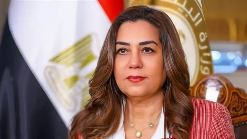 وزارة البيئة تطلق حملة كبرى لتطهير قاع البحر بالميناء الشرقي بالتعاون مع المنطقة الروتارية وبمشاركة منظمات المجتمع المدني