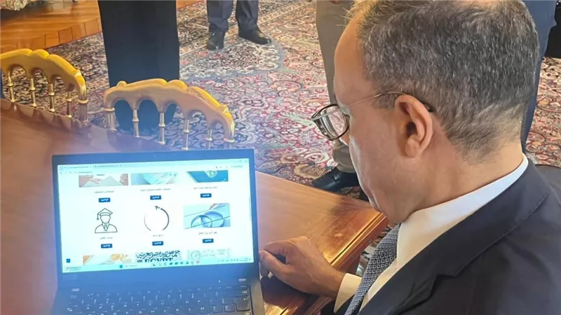 وزير الخارجية يشهد مراسم تدشين الموقع الإلكتروني الجديد للقنصلية العامة لمصر فى باريس