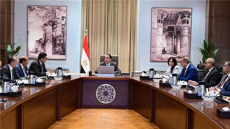 رئيس الوزراء يتابع إجراءات طرح مشروع حدائق تلال الفسطاط للإدارة والتشغيل