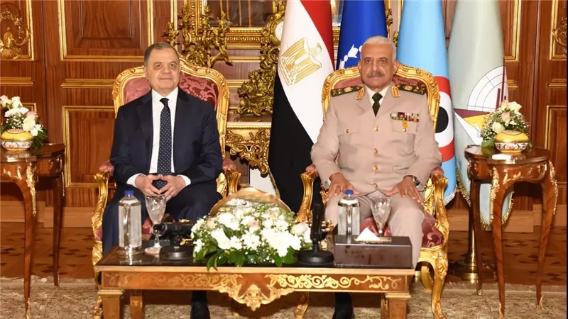 الفريق أول عبد المجيد صقر القائد العام للقوات المسلحة وزير الدفاع والإنتاج الحربى يستقبل اللواء محمود توفيق وزير الداخلية ووفد من قيادات الشرطة لتقديم التهنئة بمناسبة الإحتفال بالذكرى الثانية والخمسين