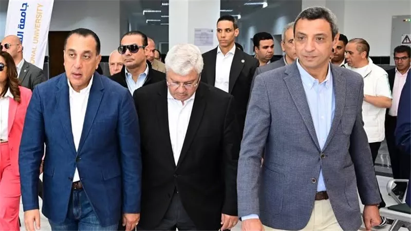 رئيس الوزراء يستعرض الموقف التنفيذي لأبرز المشروعات والمبادرات بمحافظة السويس
