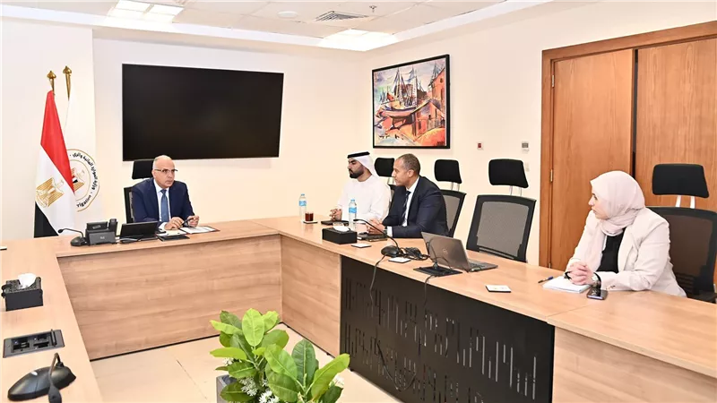 سويلم يلتقي أمين عام المدرسة الرقمية وأكاديميات المهارات بدولة الإمارات