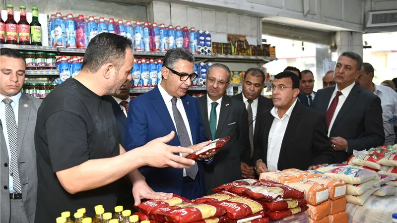 وزير التموين يتفقد عدداً من الأنشطة التموينية بالقاهرة لمتابعة توافر السلع وانتظام منظومة الدعم