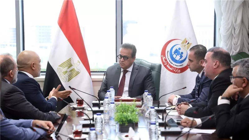 وزير الصحة يبحث مع «اتصالات مصر» تطوير المنظومة الصحية الرقمية