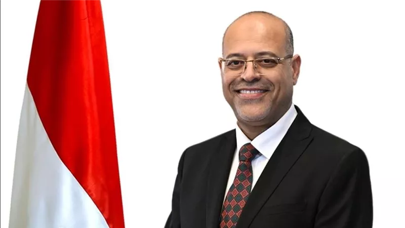 وزير العمل يدعو الشباب للاستفادة من مبادرة التدريب المهني داخل المنشآت
