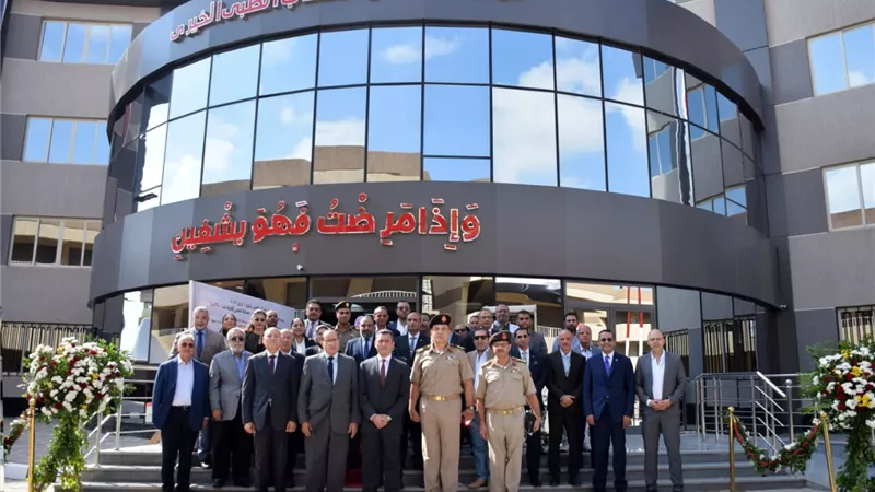 القوات المسلحة بالتعاون مع محافظة القاهرة وعدد من مؤسسات المجتمع المدنى تفتتح مجمع الأمل لورش الصناعات اليدوية والجلدية والمعرض الدائم للمنتجات