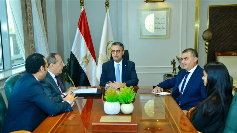 التموين: بدء طرح الزيوت الحرة بأسعار مخفضة في هايبر وان