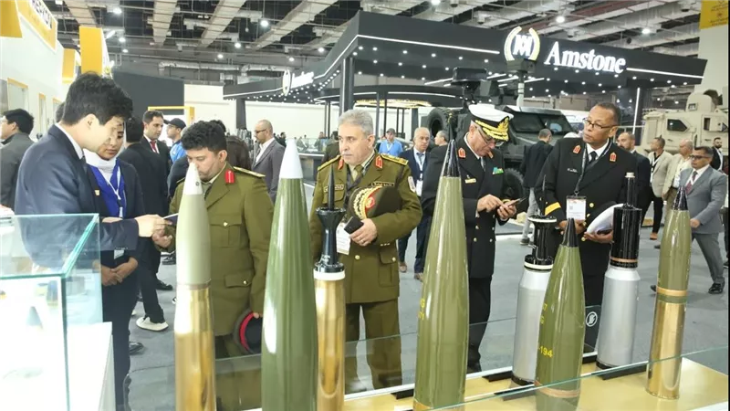 وسط إشادة دولية بكافة الأوساط العسكرية العالمية وبحضور جماهيرى مكثف ..    ( إيديكس -2025 ) يواصل إستمرار فعالياته  وإستقبال الزائرين