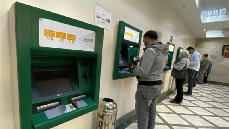 «ATM بدون فلوس».. أزمة الكاش تضرب الماكينات قبل شهر رمضان 2026