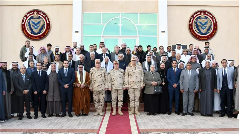 قيادة قوات شرق القناة لمكافحة الإرهاب تنظم لقاءاً وحفل إفطار لعدد من شيوخ وعواقل سيناء  