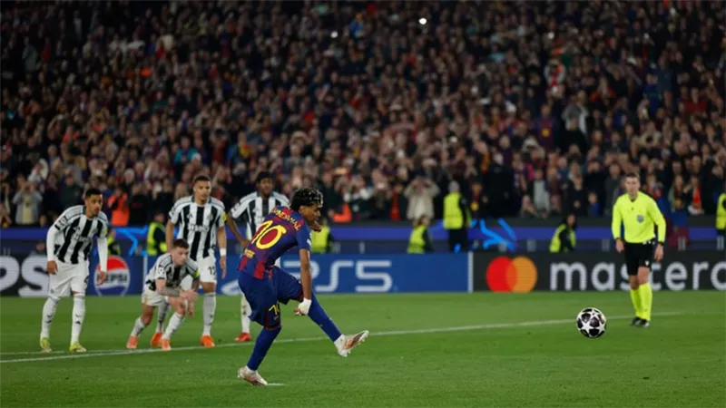 برشلونة يكتسح نيوكاسل بسبعة أهداف ويبلغ ربع نهائي دوري أبطال أوروبا