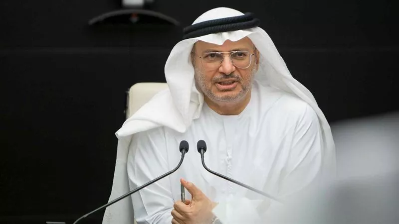 قرقاش يدعو لموقف خليجي صلب وموحد في مواجهة هجمات إيران