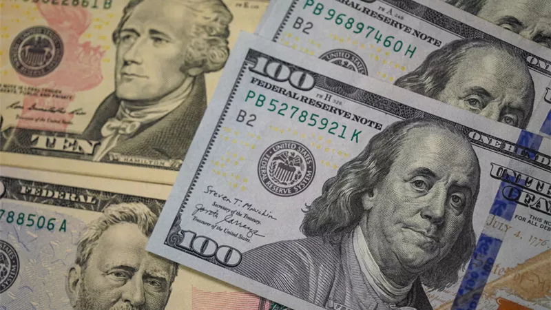 سعر الدولار الآن في البنوك.. تحركات محدودة واستقرار نسبي أمام الجنيه