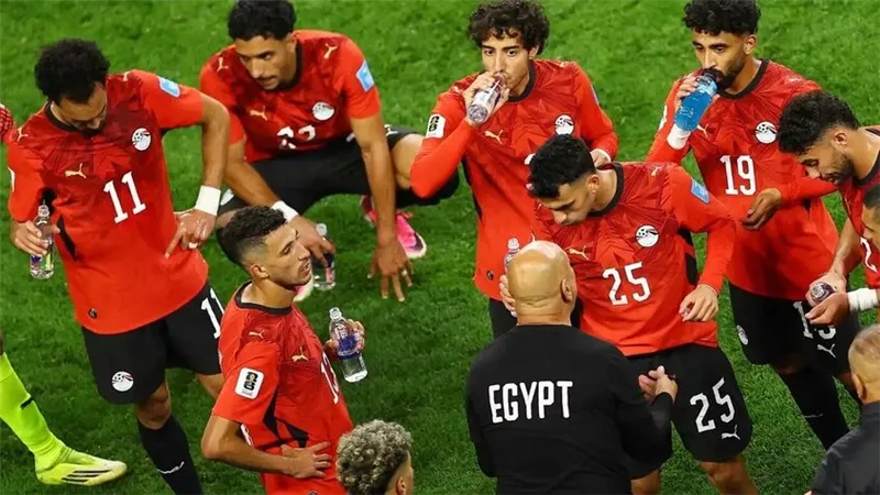 ما سبب إلغاء تدريب منتخب مصر قبل لقاء الأرجنتين؟ 