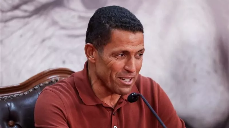 لتفادي بداية ريبيرو.. عموتة يسعى لتجنب الانطلاقة السلبية مع الأهلي