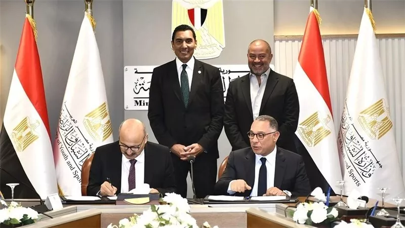 تنفيذا لتوجيهات السيسي.. الدمج يعيد ناديين جماهيريين إلى الدوري المصري