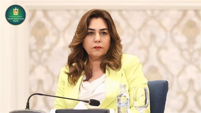 وزيرة التنمية المحلية والبيئة تتابع المرور الميداني للجنة الحوكمة والمراجعة الداخلية بالوزارة على أحياء الهرم وبولاق الدكرور بالجيزة