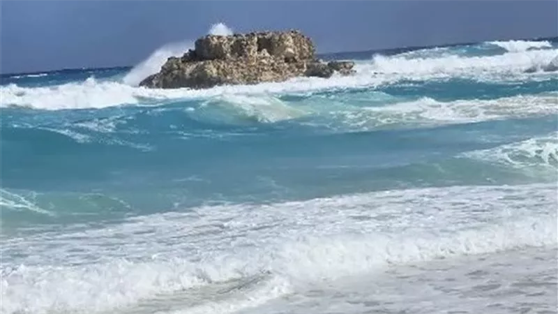 قبل النزول إلى البحر.. قرار عاجل بشأن شواطئ مرسى مطروح