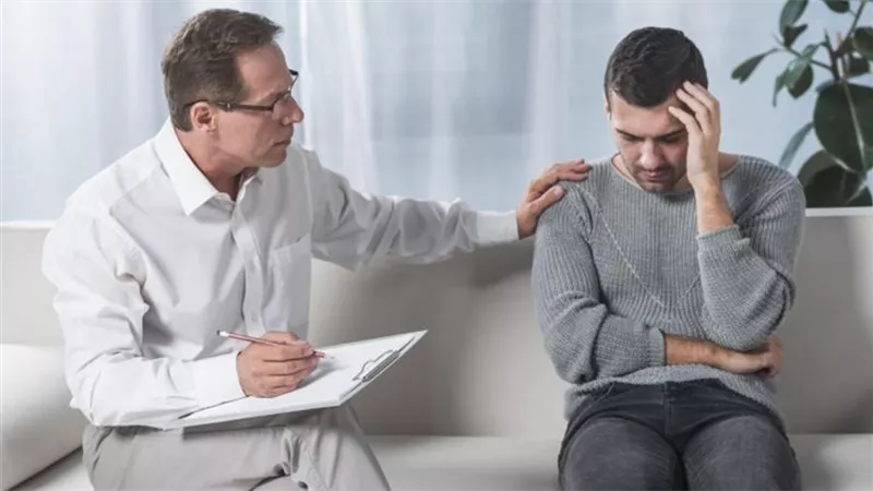 قبل جلسة العلاج النفسي.. مفاهيم خاطئة قد تعطل رحلة التعافي