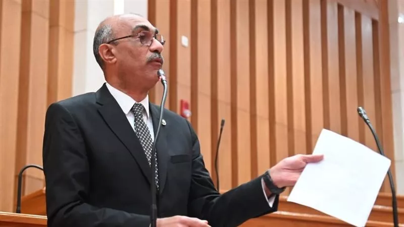 إيهاب منصور بعد زيادة الكهرباء: حكومة مدبولي لا تعرف إلا جيب المواطن