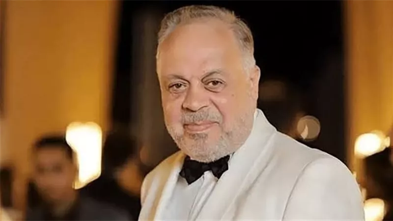 أشرف زكي يتهم شخص بالتشهير بالفنانين ونشر أخبار كاذبة